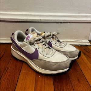 Nike Waffle Debut W 9.5